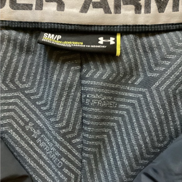Under Armour ski pants-size small - Picture 5 of 5